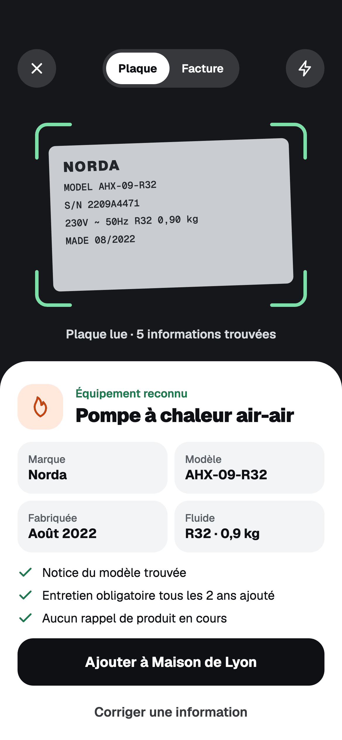 Scan d'une plaque signalétique de pompe à chaleur dans Abrio